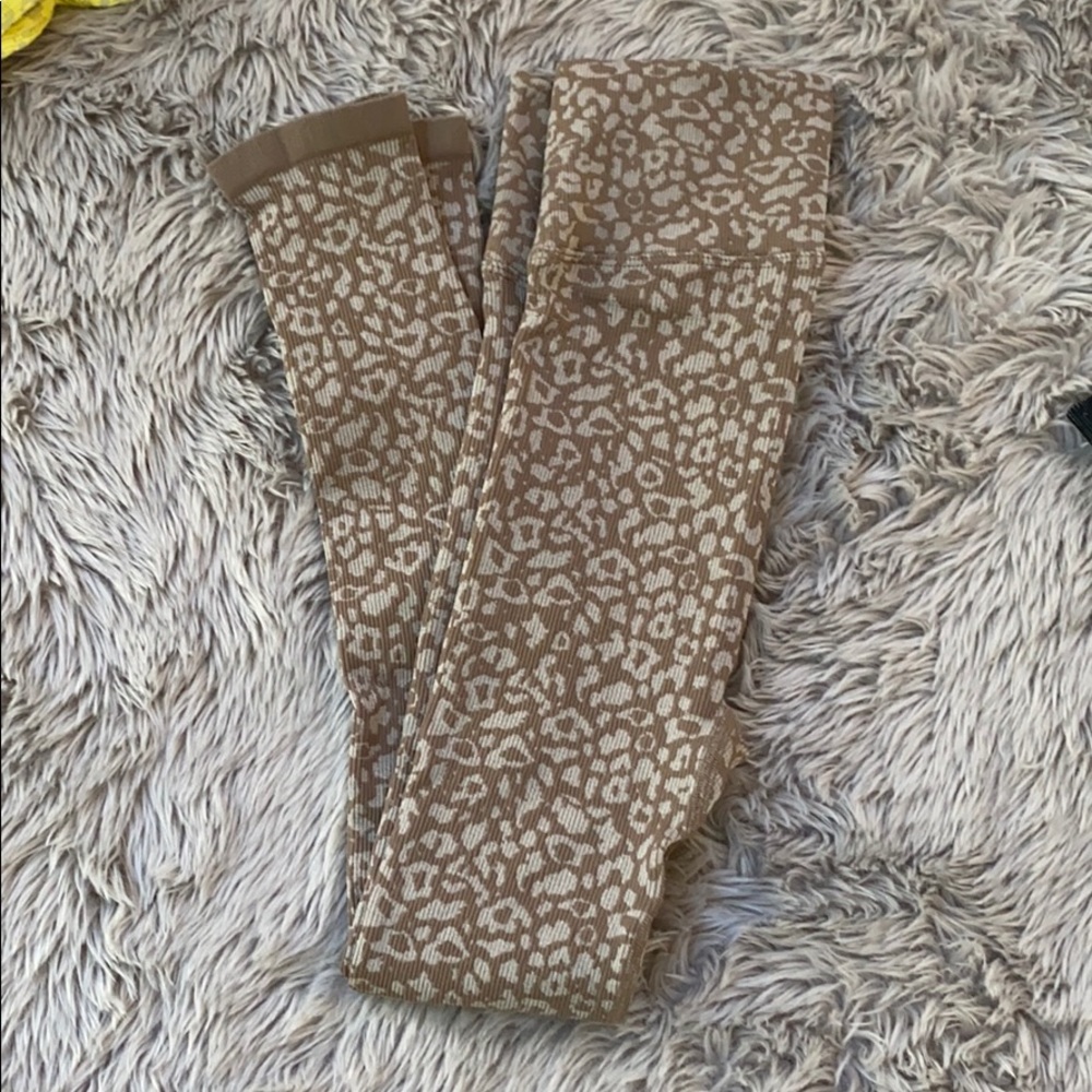 🌺free people good karma Leopard long legging